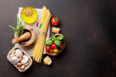 İtalyan pasta malzemeleri