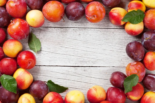 şeftali ve Erik çerçeve