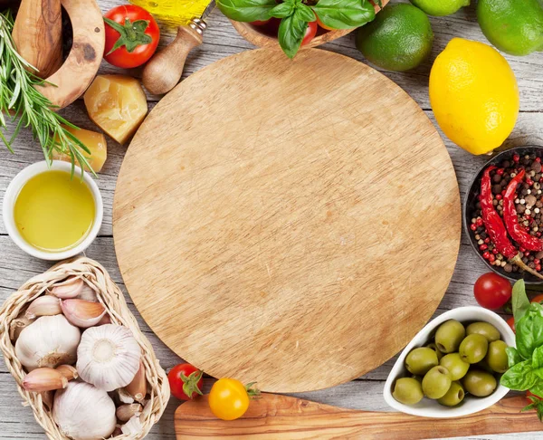 De la nourriture italienne. Ingrédients pour pâtes — Photo