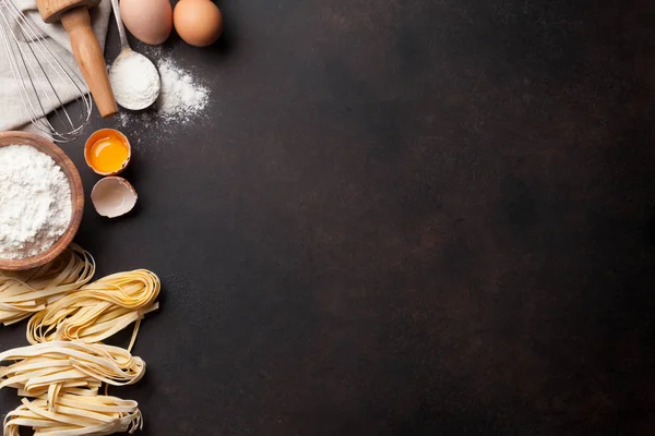 Ingredientes de cozinha de massa — Fotografia de Stock