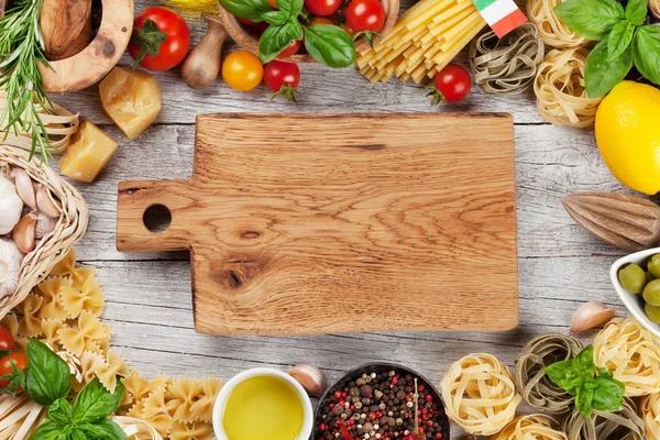 Ingredienti della pasta italiana — Foto Stock