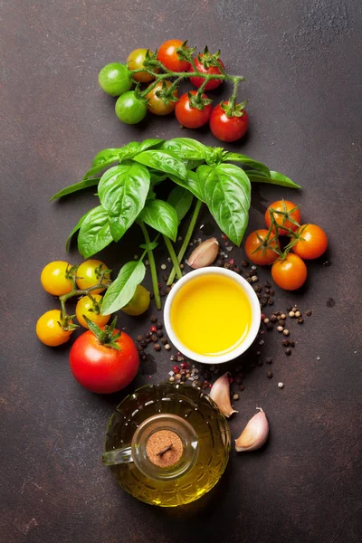Tomatoes, basil, olive oil and spices — Stock Photo, Image