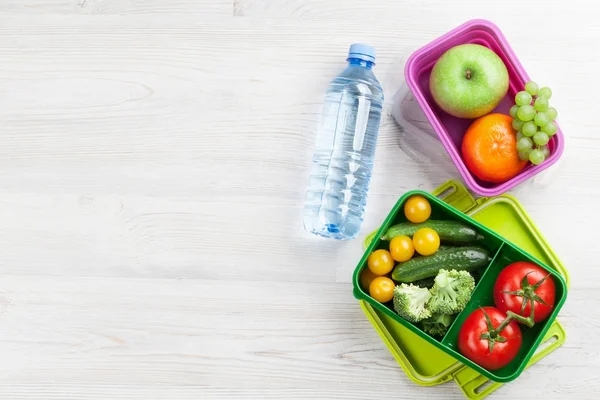 Oběd box s zeleniny a ovoce — Stock fotografie