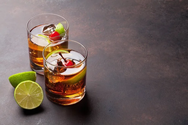 Cuba libre kokteyl bardağı — Stok fotoğraf