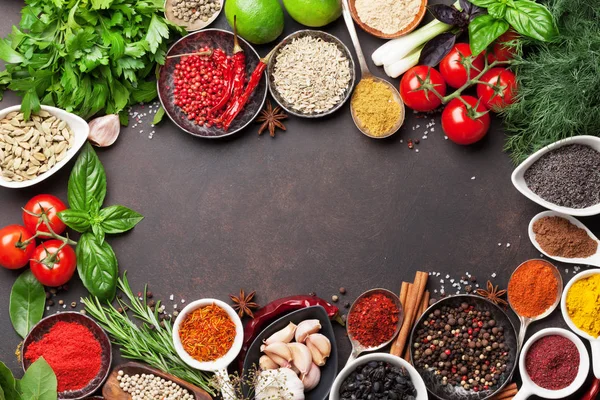 Various spices and herbs — Stock Photo, Image