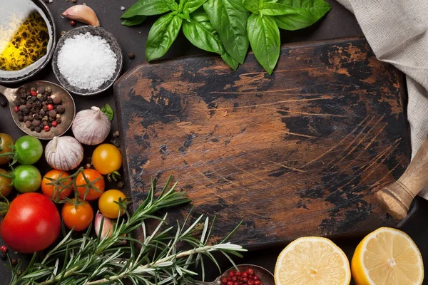 Tomatoes, basil, olive oil and spices — Stock Photo, Image