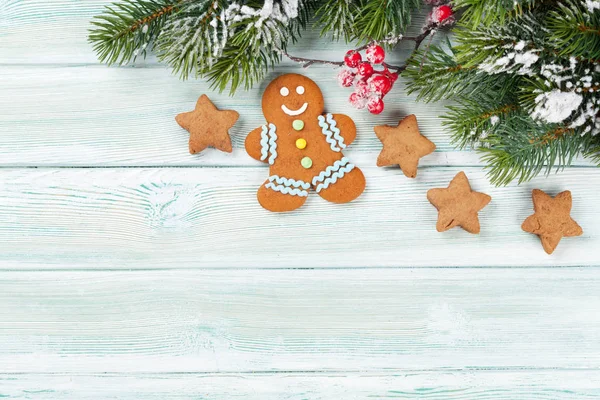 Fir tree and gingerbread cookies — Stock Photo, Image