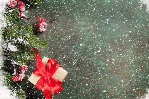 크리스마스 트리와 선물 상자 — 스톡 사진
