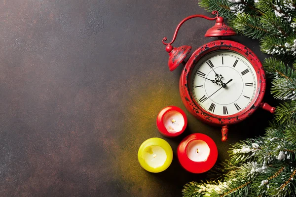 Fir tree and alarm clock — Stock Photo, Image