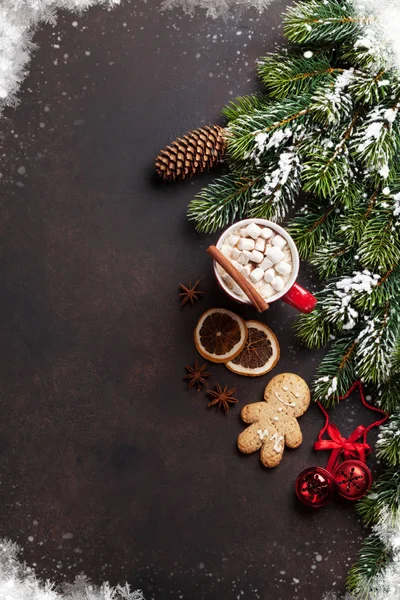 Tannenbaum, heiße Schokolade — Stockfoto