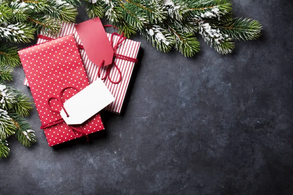 Kerstkaart met geschenkdozen — Stockfoto