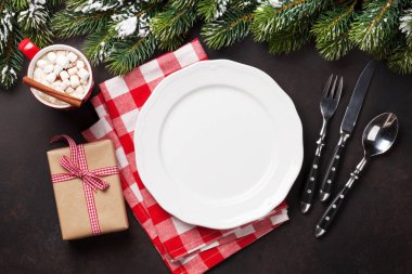 Noel yemek tabağı ve hediye