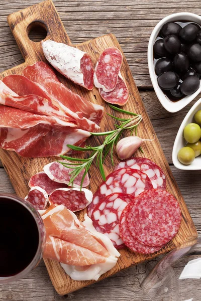Meat antipasto platter — Stock Photo, Image