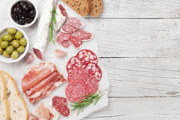 Piatto antipasto di carne — Foto Stock