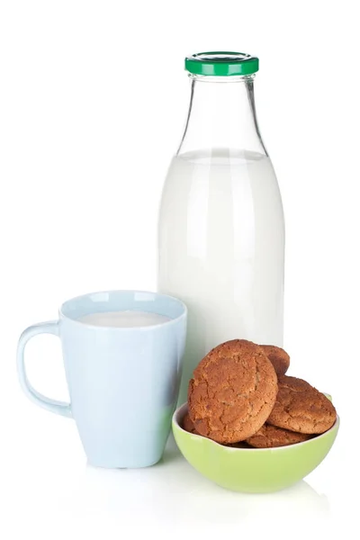 Tasse Flasche Milch Und Kekse Isoliert Auf Weißem Hintergrund — Stockfoto