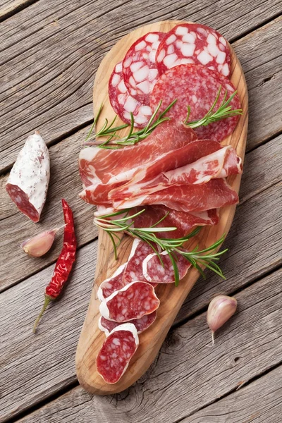 Salame Prosciutto Affettato Salsiccia Prosciutto Pancetta Piatto Antipasto Carne Sul — Foto Stock