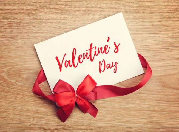 Aftelkalender Voor Valentijnsdag Lege Gift Card Rood Lint Met Strik — Stockfoto