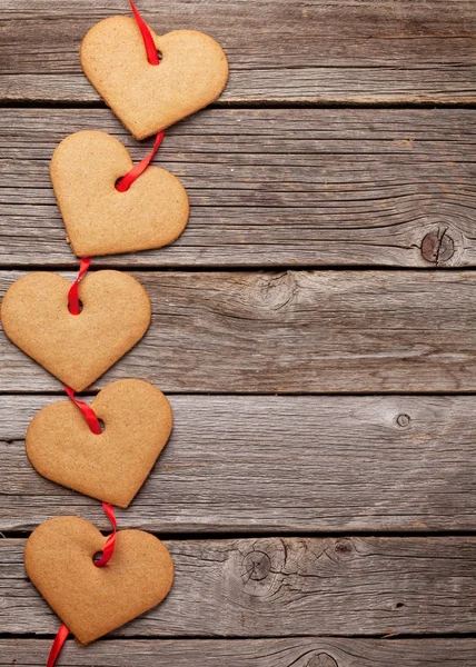 Tarjeta Felicitación San Valentín Con Galletas Jengibre Forma Corazón Sobre —  Fotos de Stock