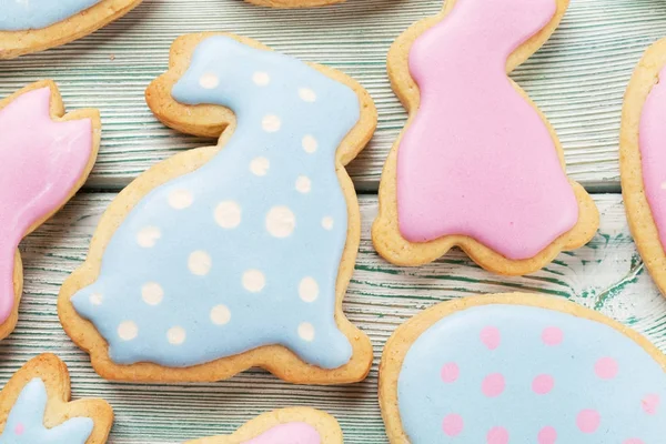 Easter Gingerbread Cookies Wooden Table Eggs Rabbits Top View — Stock Photo, Image