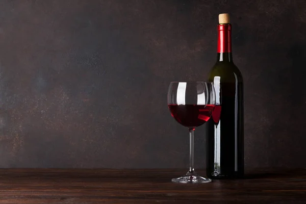 Red Wine Bottle Glass Front Blackboard Wall Copy Space Text — Stock Photo, Image