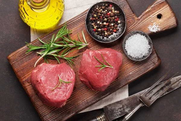 Nyers Filé Steak Asztal Főzés Szemközti Nézet — Stock Fotó