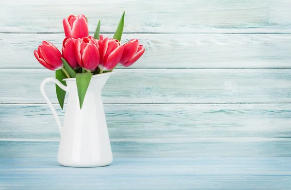 Red Tulips Bouquet Pitcher Front Wooden Wall Valentine Day Greeting — Stock Photo, Image