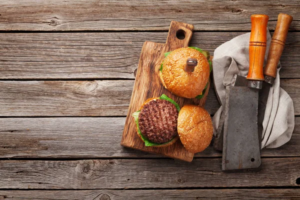 Gustosi Hamburger Fatti Casa Alla Griglia Con Manzo Pomodoro Formaggio — Foto Stock