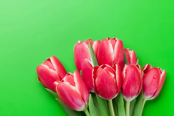 Red Tulips Bouquet Green Background Greeting Card Top View Space — Stock Photo, Image