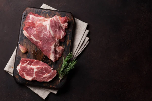 Rått Fläsk Kött Matlagning Ovanifrån Med Utrymme För Recept — Stockfoto