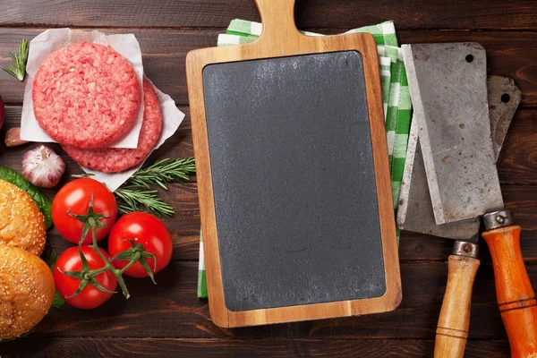 Sabrosas Hamburguesas Parrilla Hechas Casa Cocinando Con Carne Res Tomate —  Fotos de Stock