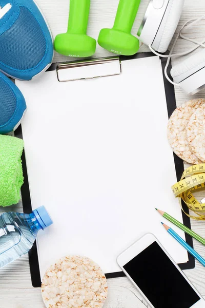 Fitness Konzept Hintergrund Mit Turnschuhen Kopfhörern Kurzhanteln Wasserflasche Und Handtuch — Stockfoto