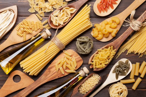 Olika Pasta Skedar Matlagning Koncept Ovanifrån — Stockfoto