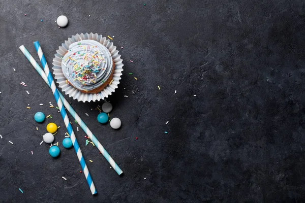 Tatlı Çöreğim Renkli Dekor Şekerler Selam Yeri Olan Üstten Görünüm — Stok fotoğraf