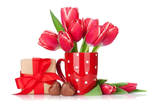 Red Tulips Bouquet Chocolate Candies Gift Box Isolated White Background — Stock Photo, Image