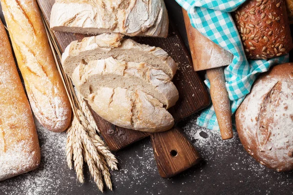 Çeşitli Ekmek Yemek Buns Üstten Görünüm — Stok fotoğraf