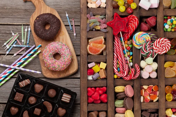 五颜六色的糖果盒 棉花糖 果酱和糖果 顶部视图 — 图库照片