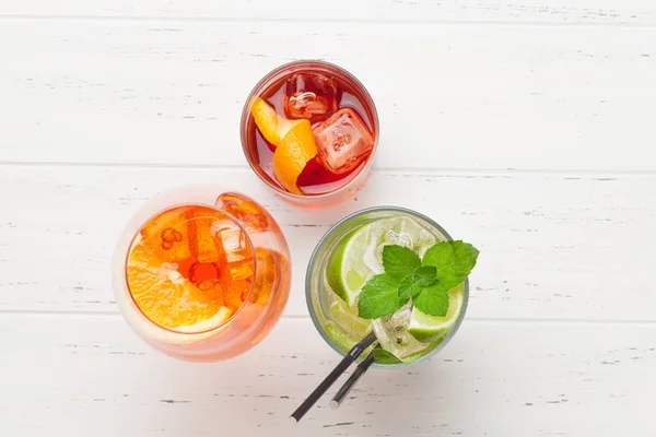 Three Classic Cocktail Glasses Wooden Table Negroni Aperol Spritz Mojito — Stock Photo, Image