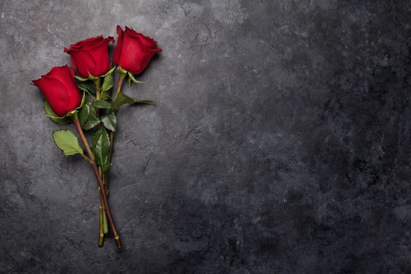 Tarjeta Felicitación San Valentín Con Ramo Flores Rosas Sobre Fondo —  Fotos de Stock