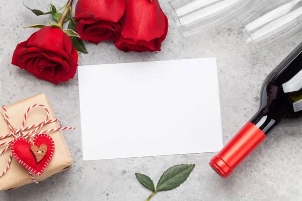 Tarjeta Felicitación Del Día San Valentín Con Ramo Flores Rosas — Foto de Stock