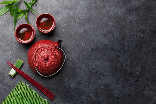 Ιαπωνικό Τσάι Και Ξυλάκια Πέτρινο Τραπέζι Ασιατικό Φαγητό Πάνω Όψη — Φωτογραφία Αρχείου