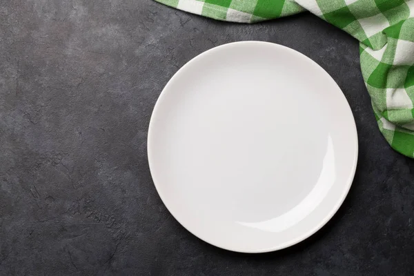 Keukentafel Met Leeg Bord Tafelkleed Ruimte Voor Recept Menu Bovenaanzicht — Stockfoto