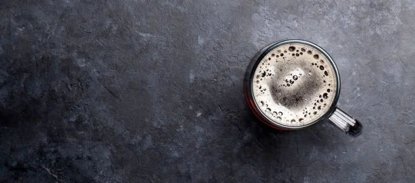 Glas Donker Portier Bier Stenen Tafel Bovenaanzicht Plat Lag Met — Stockfoto