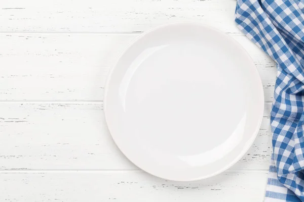 Küchentisch Mit Leerem Teller Tischdecke Und Platz Für Ihr Rezept — Stockfoto