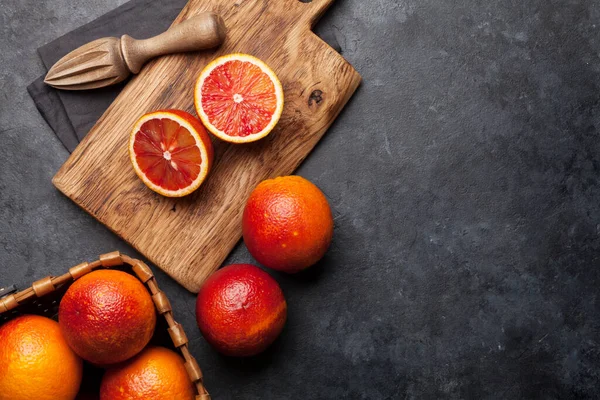 Sicilian Blood Jugosas Naranjas Exprimidor Vista Superior Con Espacio Copia —  Fotos de Stock