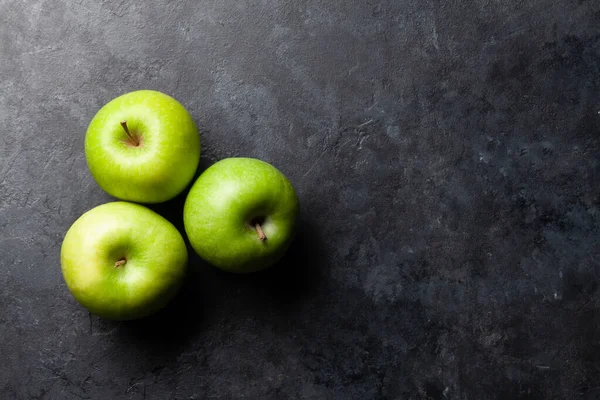 Fruits Pomme Vert Mûrs Sur Table Pierre Foncée Vue Supérieure — Photo