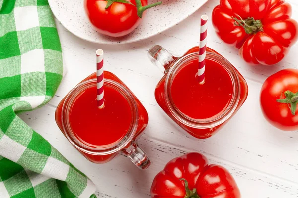 Fresh Tomato Juice Ripe Tomatoes Wooden Table Top View — Stock Photo, Image