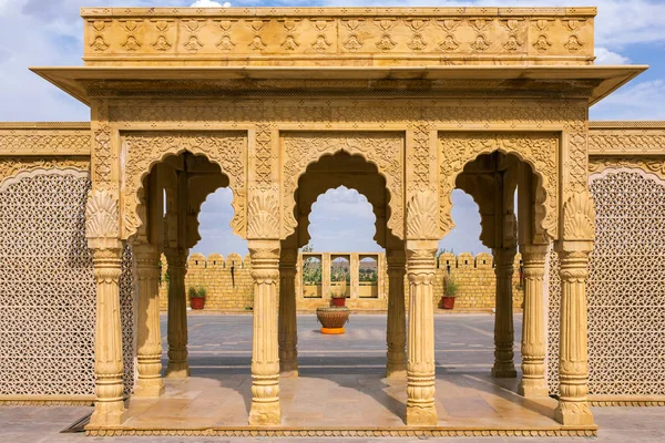Colonna indiana arco di ingresso — Foto Stock