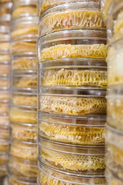 Honeycomb packed for sale — Stock Photo, Image