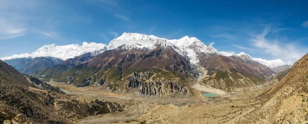 Panoramiczny widok na dolinę Manang w Nepalu — Zdjęcie stockowe