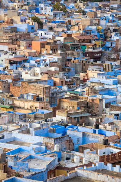 Blaue Stadt vom mehrangarh Fort aus gesehen — Stockfoto